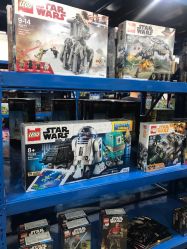 -逝水玩具折扣店