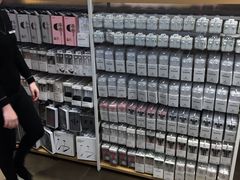 -名创优品(江南新地店)