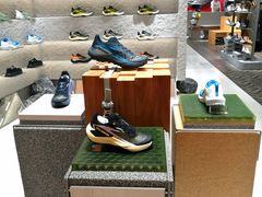 -SALOMON萨洛蒙(北京王府中环店)