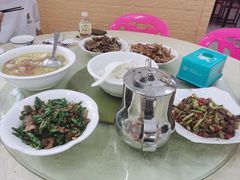 -湘里湘亲饭店(闸坡店)