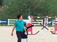 -重庆和泰马术俱乐部