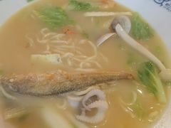 -霆记海鲜·只为这碗面(滨江店)
