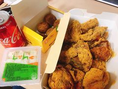 -BHC炸鸡(明洞总店)