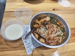 -柳州肥姨妈大骨螺蛳粉(曹路店)