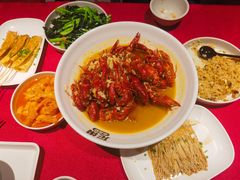 -龙巢盱眙龙虾·牛蛙·烧烤宵夜(八卦岭店)