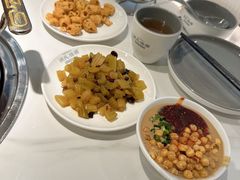 -洪氏嗨捞·广东猪肚鸡·椰子鸡火锅(西咸万象城店)