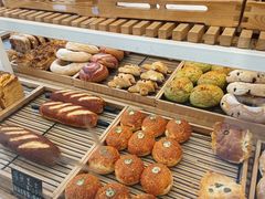 -焙丽拾光(麦凯乐直营店)