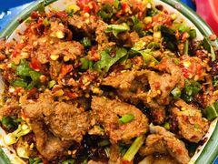 路边嫩牛肉-马路边边麻辣烫联盟路店