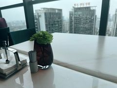 -云厨·高空西餐厅(成都瑯珀·凯悦臻选酒店)