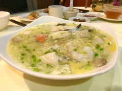 滑蛋海鲜脆生河粉-地茂馆