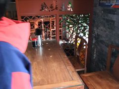 -亮亮面馆(经六路店)