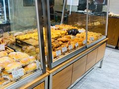 面包甜点陈列柜-苹果花园(襄阳南路店)