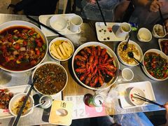 -龙巢盱眙龙虾·牛蛙·烧烤宵夜(八卦岭店)