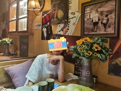 -临界音乐酒馆·小龙虾·江湖菜(华熙LIVE·鱼洞店)