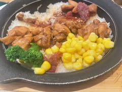 酱汁滑鸡煲-米国现煲煲仔饭(塔子湖店)