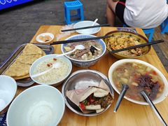 -老兰家传统烧烤炒菜泡馍(小南门店)
