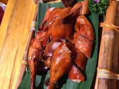 -老滇山寨•云南特色菜•地方菜•民族风情歌舞表演(金碧店)