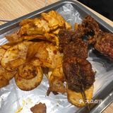 一进门店主阿姨非常热情