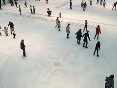 -冠军冰场CHAMPION RINK(环球银泰城店)
