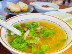 牛杂粉丝汤-鑫震源·苏式大虾生煎(山塘街店)