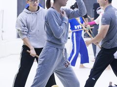 -菠萝格斗巴西柔术训练馆