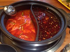牛油鸳鸯锅底-串门邻居串串火锅(云南南路店)