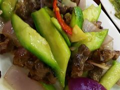 丝瓜炒鸽杂-煲煲掂风味煲仔饭餐厅(西区店)