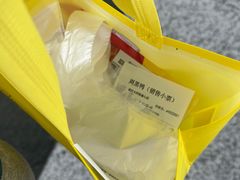 -周黑鸭(武汉天河国际机场五店)