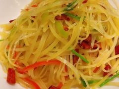 私房酸辣土豆丝-红尘酒肉小馆