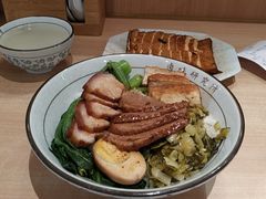 -狮头牌卤味研究所·卤味饭(花城汇南区店)