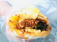 -老鼓楼麻辣烫夹馍