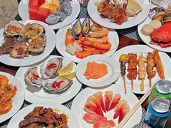 -广州万富希尔顿酒店·感趣自助餐厅·金秋蟹宴生蚝海鲜刺身