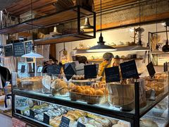 面包甜点陈列柜-仙峰天然面包(迎宾路店)