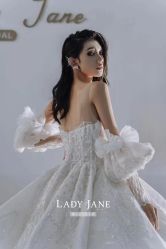 -Lady  Jane高端婚纱礼服馆