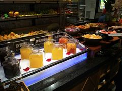 -领鲜活海鲜榴莲自助火锅(东门店)