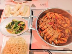 -黄记煌三汁焖锅(新佳丽江汉路店)