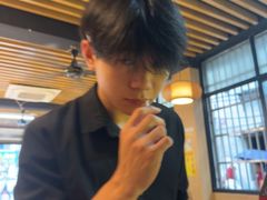 -郑记•不夜城烧烤•龙虾•虾蟹(黄鹤楼店)