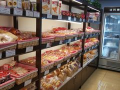 -红宝石·鲜奶小方·海派西点房(丰庄店)