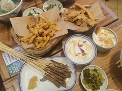 -云阿蛮云南生烫牛肉米线(奉贤路店)