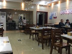 大堂-相聚青山餐厅(阎河路店)