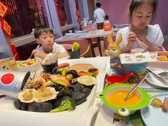 -水桶王国主题餐厅·聚会·生日派对·亲子活动·家庭套餐(亚龙湾希尔顿店)