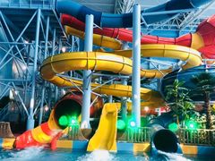 -青岛东方影都融创水世界