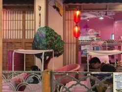 -卡通尼乐园(新达汇三林店)
