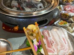 -围炉肉舍•炭烤活鳗•丹东海鲜烤肉(步行街店)