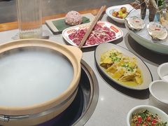 -四点金粥底火锅(沂州里店)