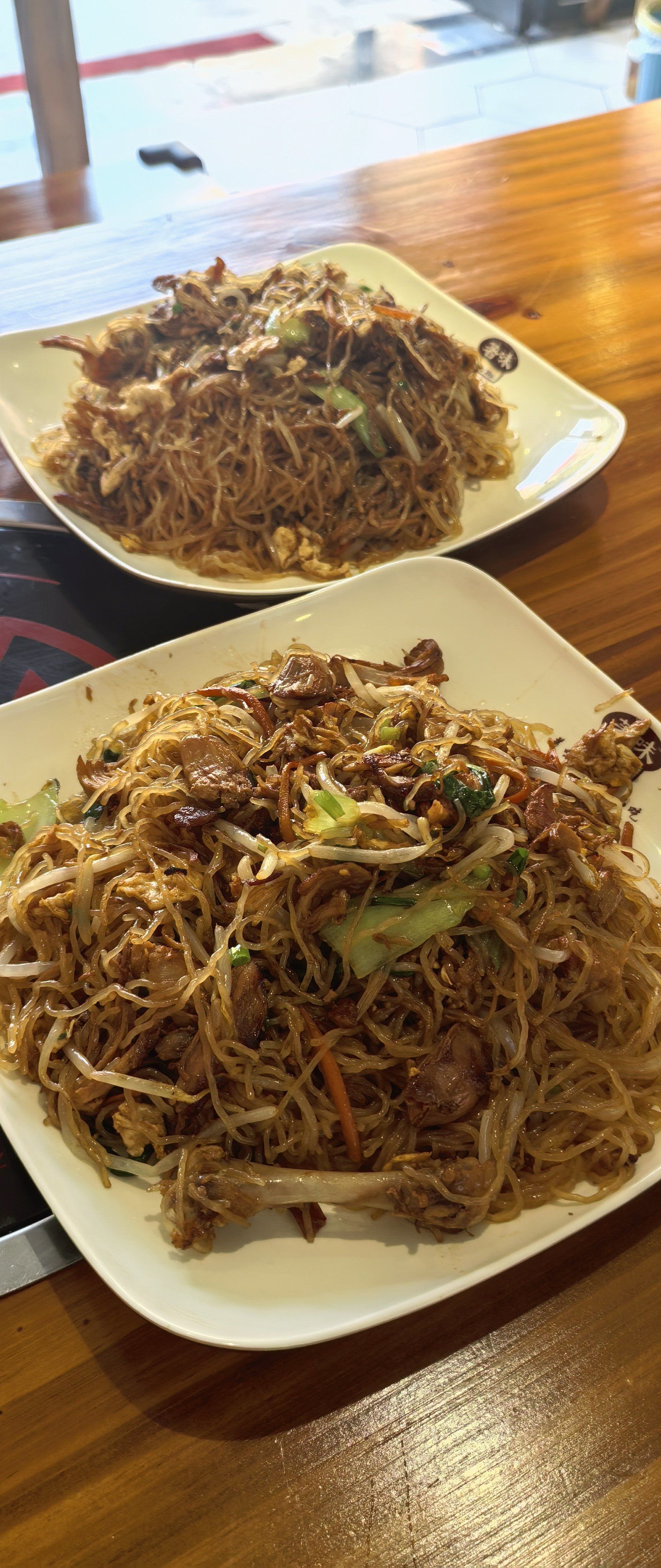 沙县小吃&鸭腿炒细粉吃不完啊吃不完