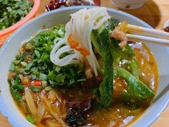 -越洋肖氏老米线(杨家坪店)