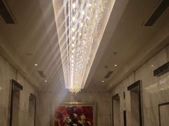 -上海虹桥西郊假日酒店