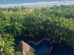 -三亚湾海居铂尔曼度假酒店