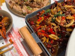 -肥肥虾庄·金牌油焖大虾(汉口城市广场店)